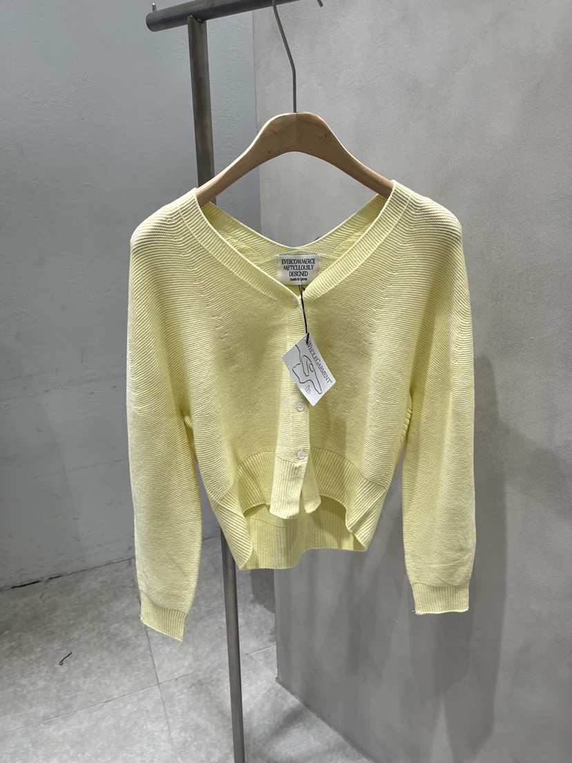 EVERCOMMERCE METICULOUSLY DESIGNED東大門代購女裝新品時尚針織衫EVERCOMMERCE METICULOUSLY DESIGNED針織衫
