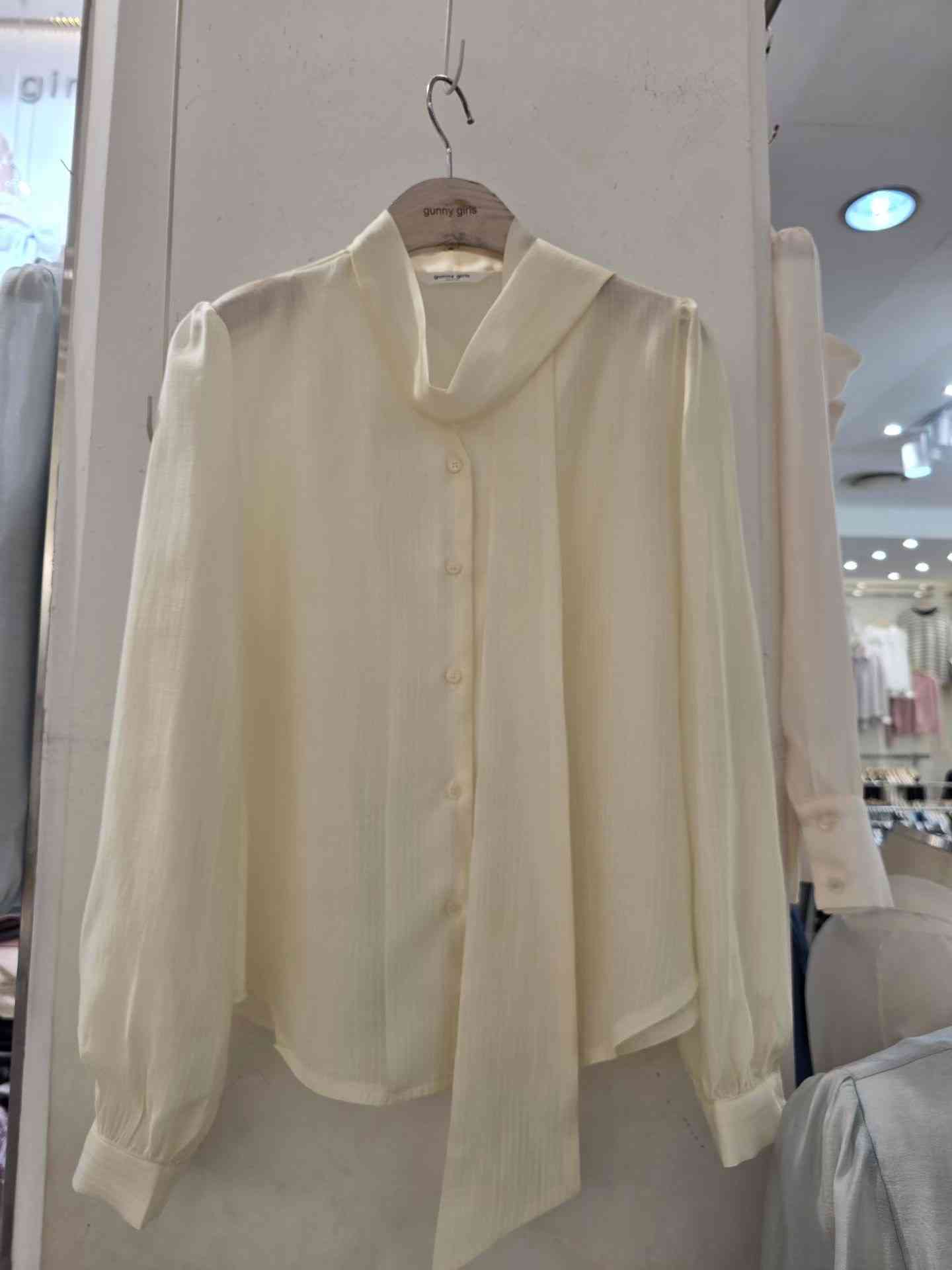 GUNNY GIRLS-거니걸스-T韓國直郵女裝新款熱賣襯衫蕾絲衫GUNNY GIRLS襯衫/蕾絲衫