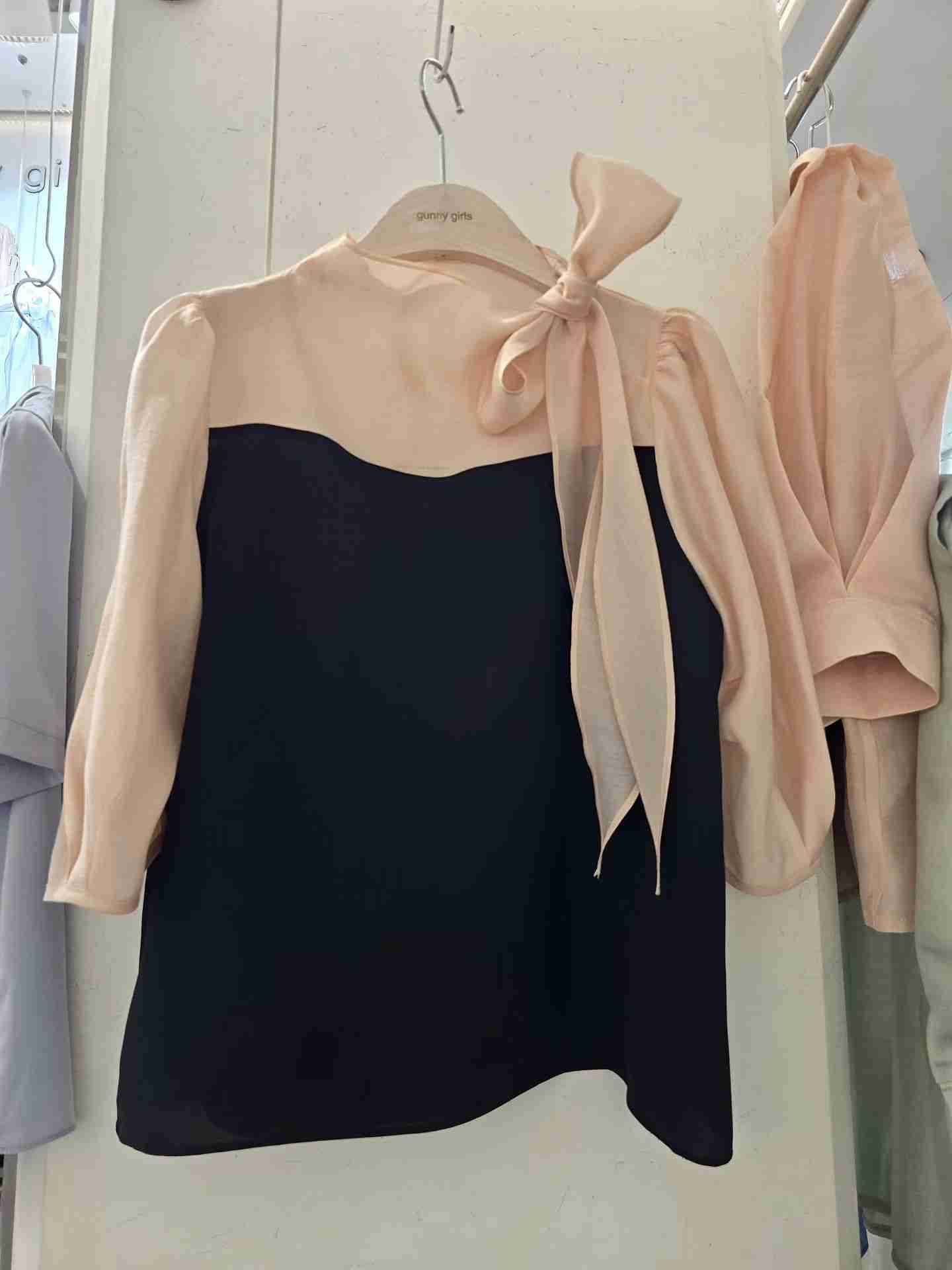 GUNNY GIRLS-거니걸스-T韓國代購女裝新款人氣襯衫蕾絲衫GUNNY GIRLS襯衫/蕾絲衫