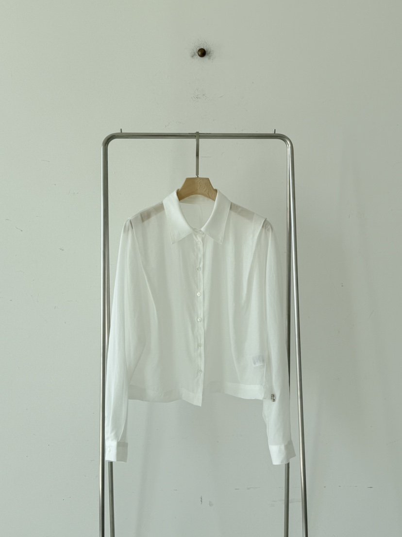 SANTAL韓國直郵女裝新款熱賣時尚職業推薦人氣襯衫蕾絲衫SANTAL襯衫/蕾絲衫