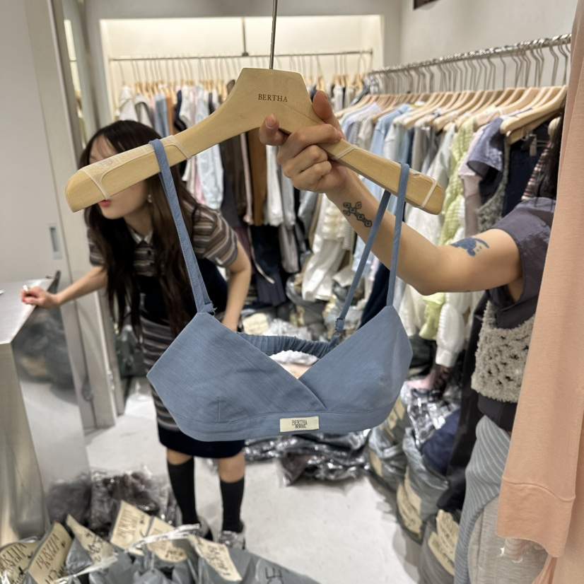 BERTHA韓國代購女裝新品推薦人氣休閑26春夏熱賣吊帶背心BERTHA吊帶/背心