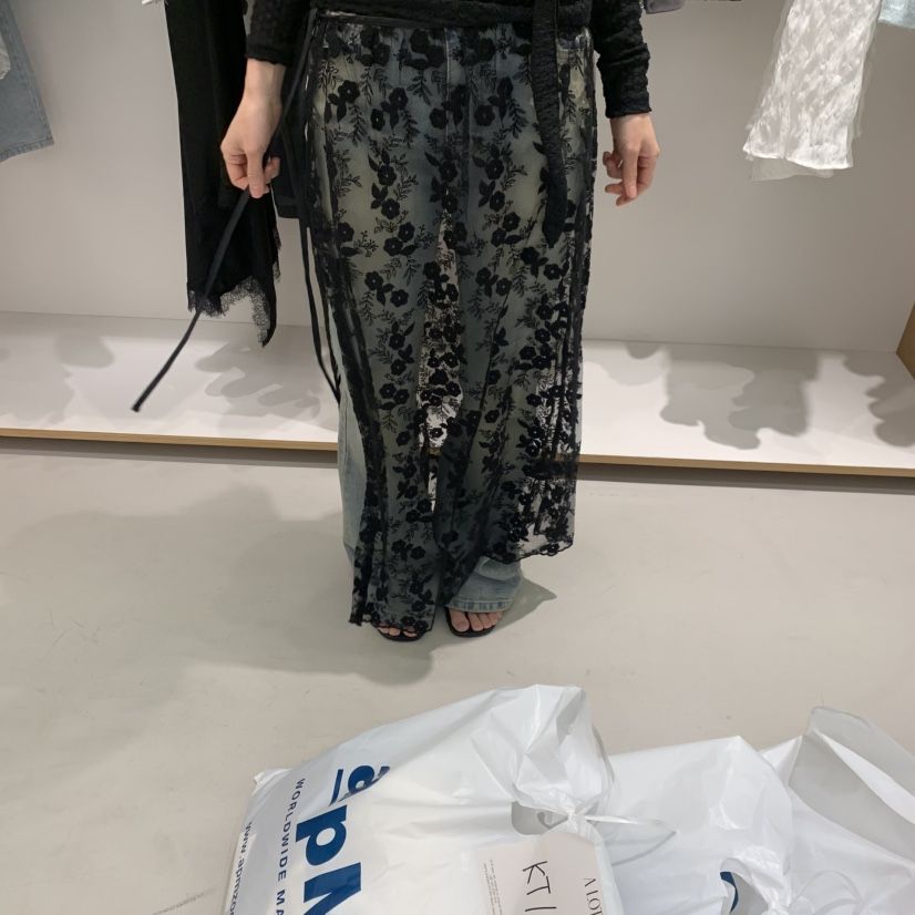 ALOT韓國代購女士新款人氣時尚26春夏職業長裙披肩花朵蕾絲A LOT長裙