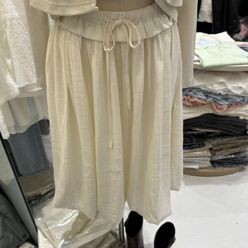 AURA韓國直郵女士新品推薦職業熱賣時尚26春夏半身裙中短裙Au ra半身裙/中短裙