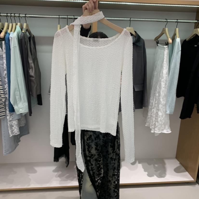 ALOT韓國東大門代購女裝新款人氣熱賣推薦休閑長袖T恤含飄帶A LOT長袖T恤