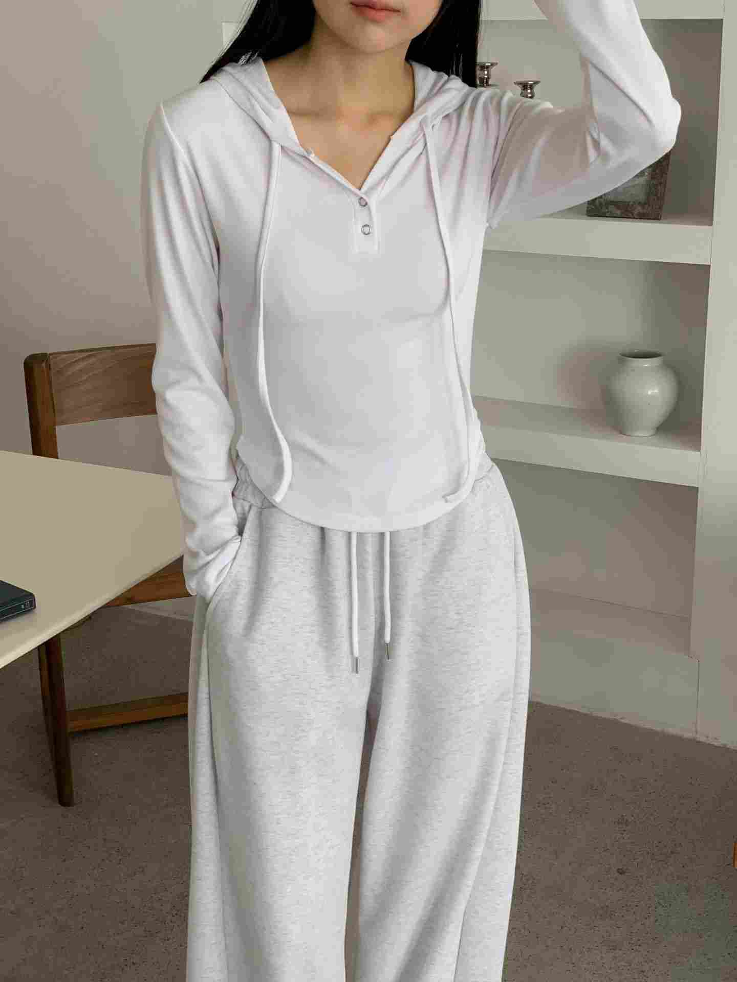 LEOPARD韓國直郵女士新款推薦時尚人氣真品職業熱賣長袖T恤LEOPARD長袖T恤