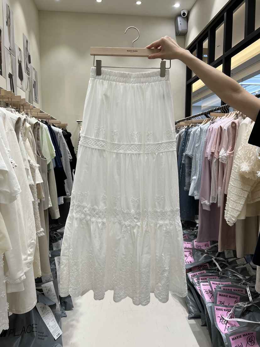 MARIE MARIE韓國直郵女裝新品時尚推薦熱賣長裙刺繡蕾絲MARIE MARIE長裙