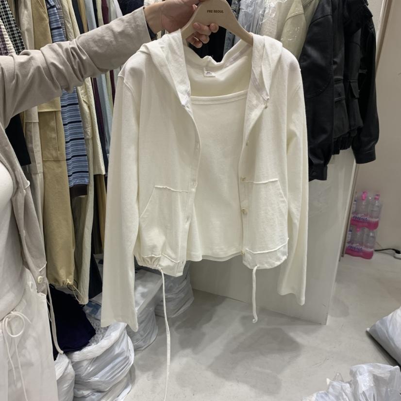 FRE韓國直郵女裝新款熱賣人氣休閑時尚職業推薦衛衣不含內搭FRE SEOUL衛衣