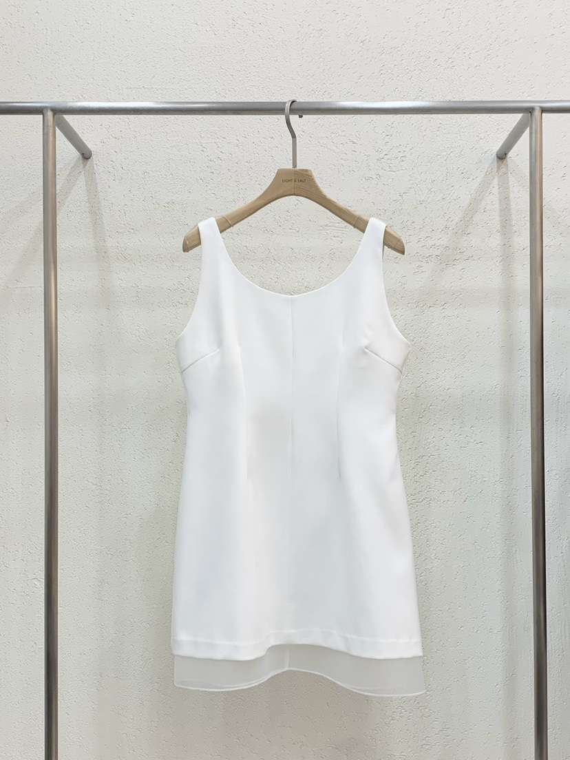 LIGHT AND SALT韓國東大門代購女士新品推薦26春夏連衣裙LIGHT AND SALT連衣裙