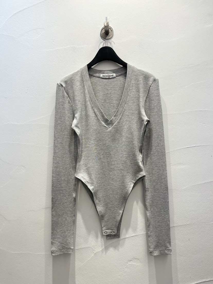 BROWN PAPER-S韓國直郵實拍女裝新品職業時尚長袖T恤V領BROWN PAPER-S長袖T恤