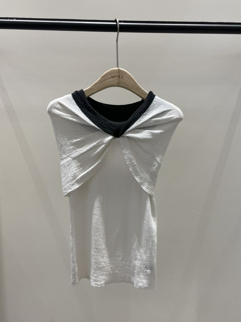 NEOUL韓國東大門代購女裝新款時尚推薦職業熱賣人氣吊帶背心NEOUL/ahin雙領標簽吊帶/背心