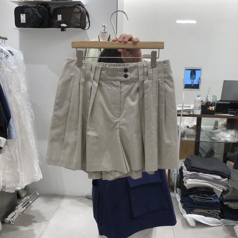 ANN MARGRET韓國直郵實拍女裝新品人氣短褲褶皺GRETA.Y短褲