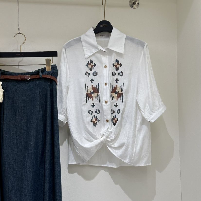 BIKINI東大門實拍女士新款推薦時尚職業休閑襯衫蕾絲衫刺繡BIKINI襯衫/蕾絲衫