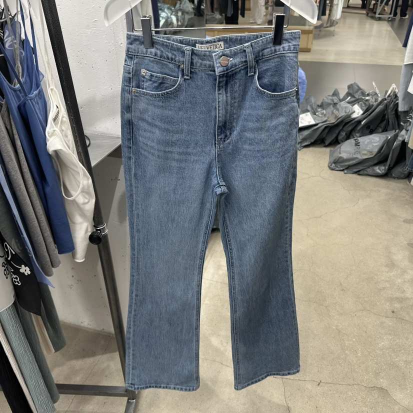 HELVETICA韓國代購女士新品人氣時尚熱賣職業休閑牛仔褲喇叭HELVETICA牛仔褲