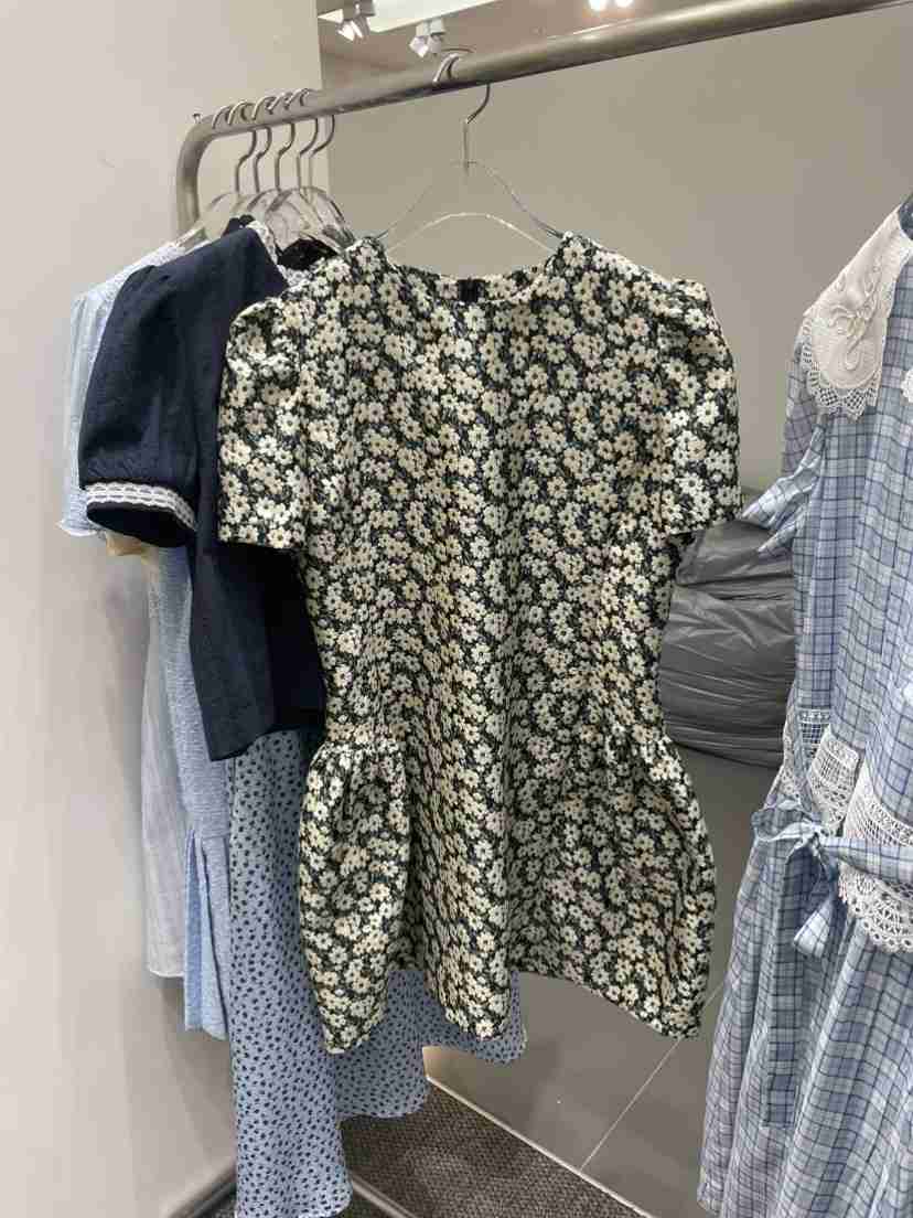 NAPKIN韓國直郵實拍女裝新品推薦26春夏職業熱賣休閑連衣裙NAPKIN連衣裙