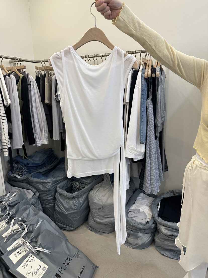 MONDAYMORING韓國東大門代購女裝新款熱賣26春夏吊帶背心MONDAYMORING吊帶/背心