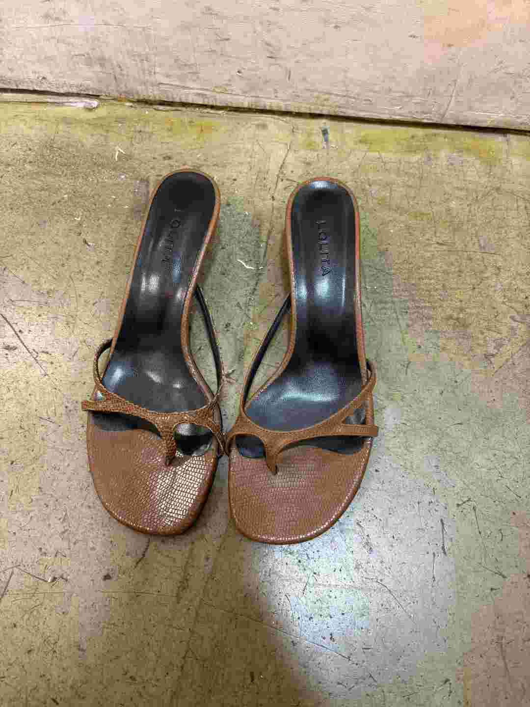 LOLITA韓國東大門直郵女裝新品26春夏熱賣休閑時尚涼鞋拖鞋LOLITA涼鞋/拖鞋