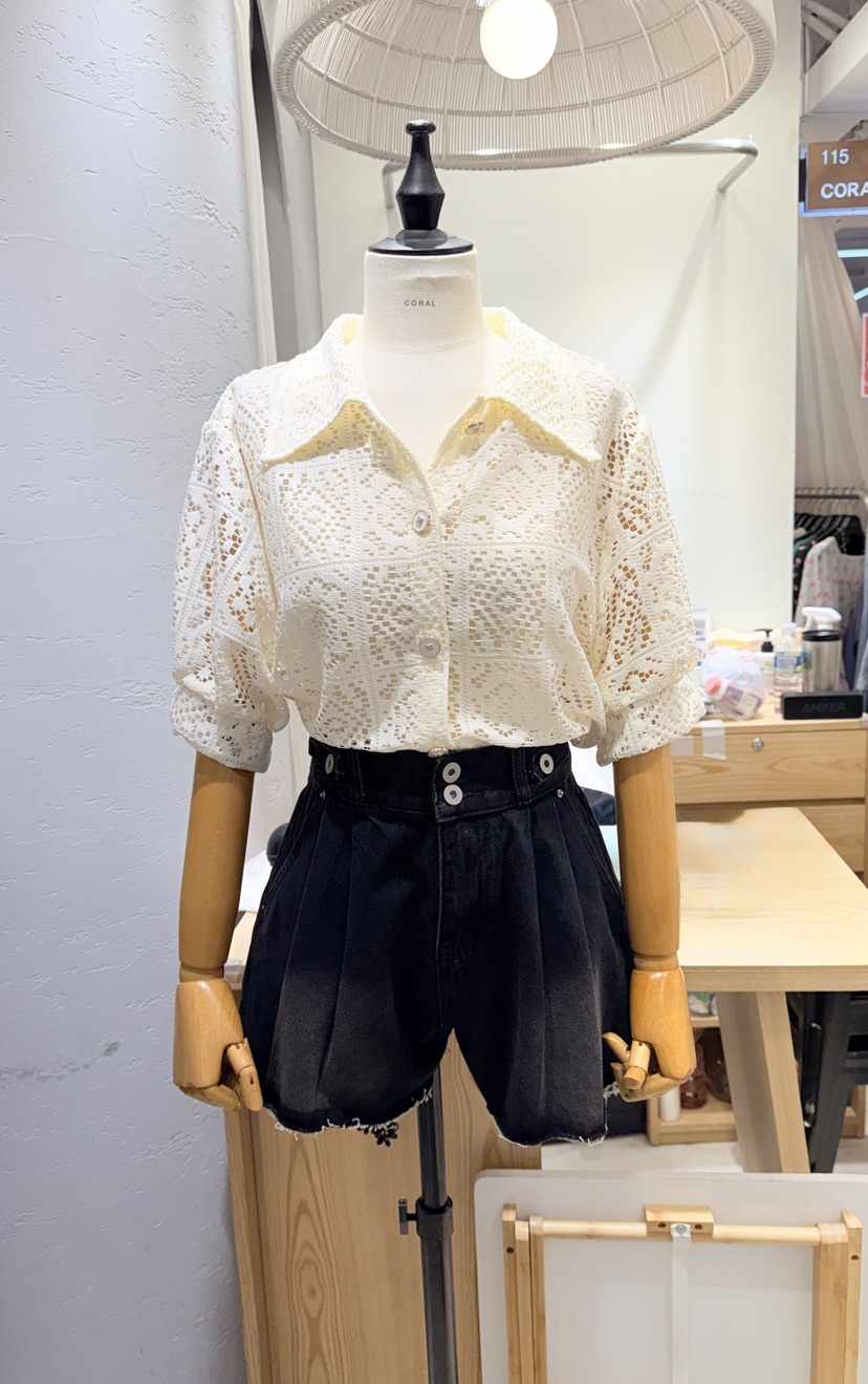 CORAL東大門直郵女裝新品職業時尚襯衫蕾絲衫不含項鏈蕾絲CORAL襯衫/蕾絲衫