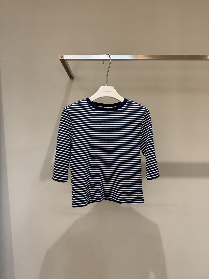 LIMED SPRUCE韓國東大門代購女裝新品推薦熱賣人氣時尚T恤Limed SpruceT恤