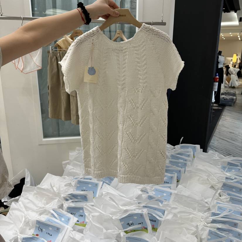 OURMOMENT韓國直郵實拍女裝新品熱賣人氣時尚26春夏針織衫OURMOMENT針織衫