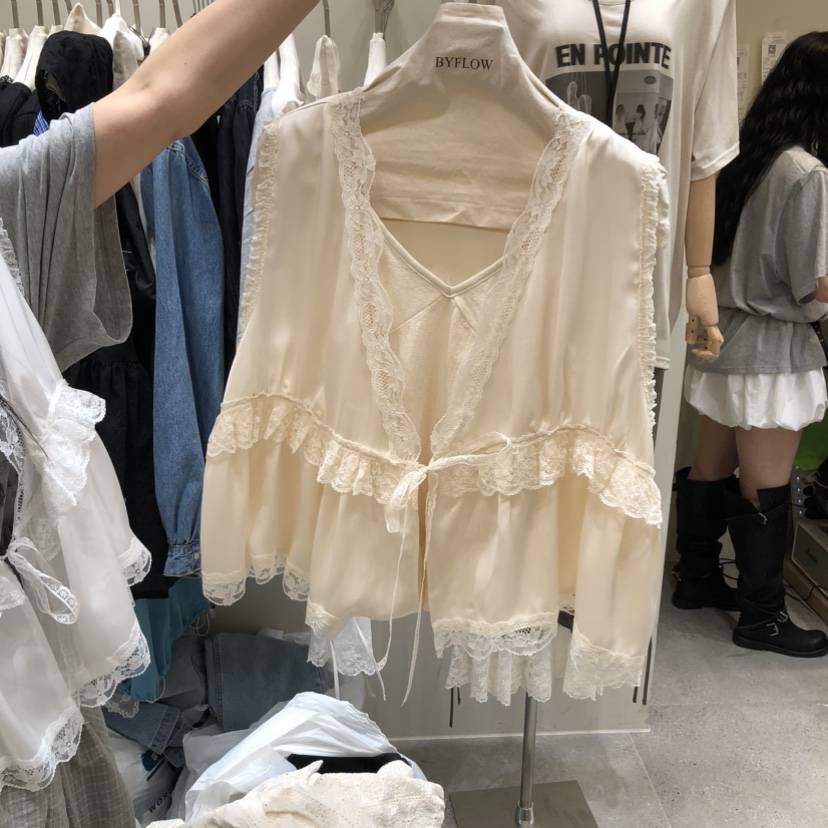 BY FLOW韓國東大門代購女裝新款熱賣馬甲不含內搭荷葉邊緞面BY FLOW馬甲