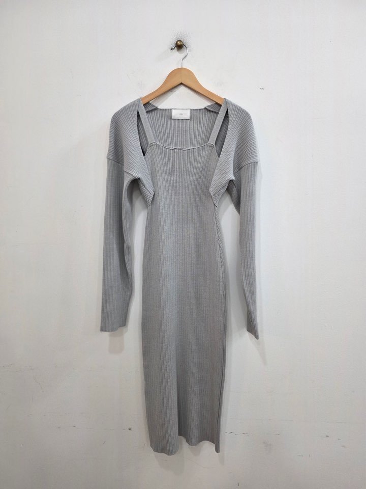 LE MIU韓國直郵女士新品休閑人氣推薦職業熱賣時尚套裝褶裥LE_MIU套裝