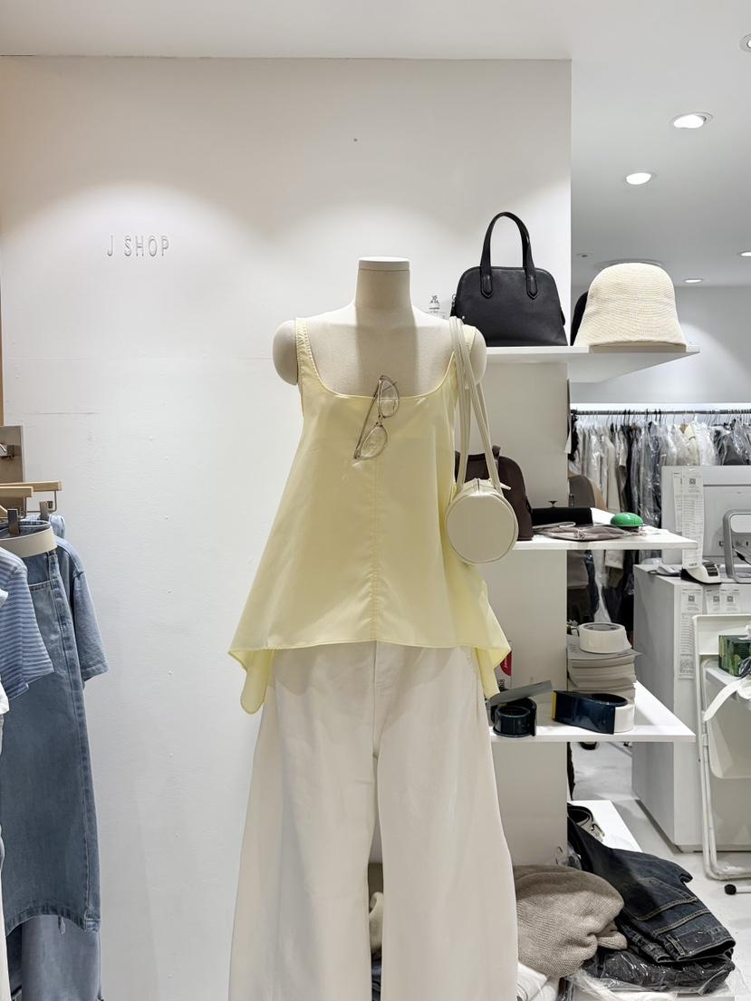 J SHOP韓國直郵實拍女士新款推薦時尚熱賣休閑吊帶背心喇叭J_SHOP吊帶/背心