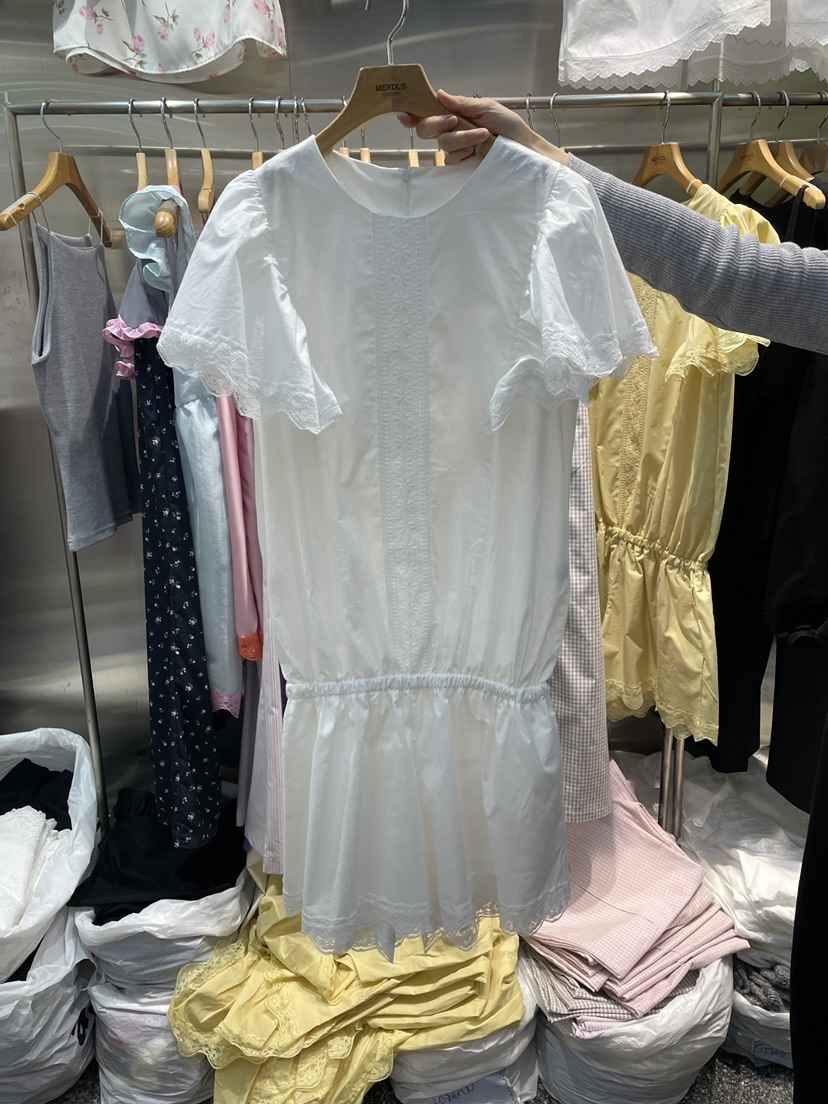 MENDL S韓國直郵女裝新品職業時尚26春夏休閑連體褲刺繡MENDL S連體褲