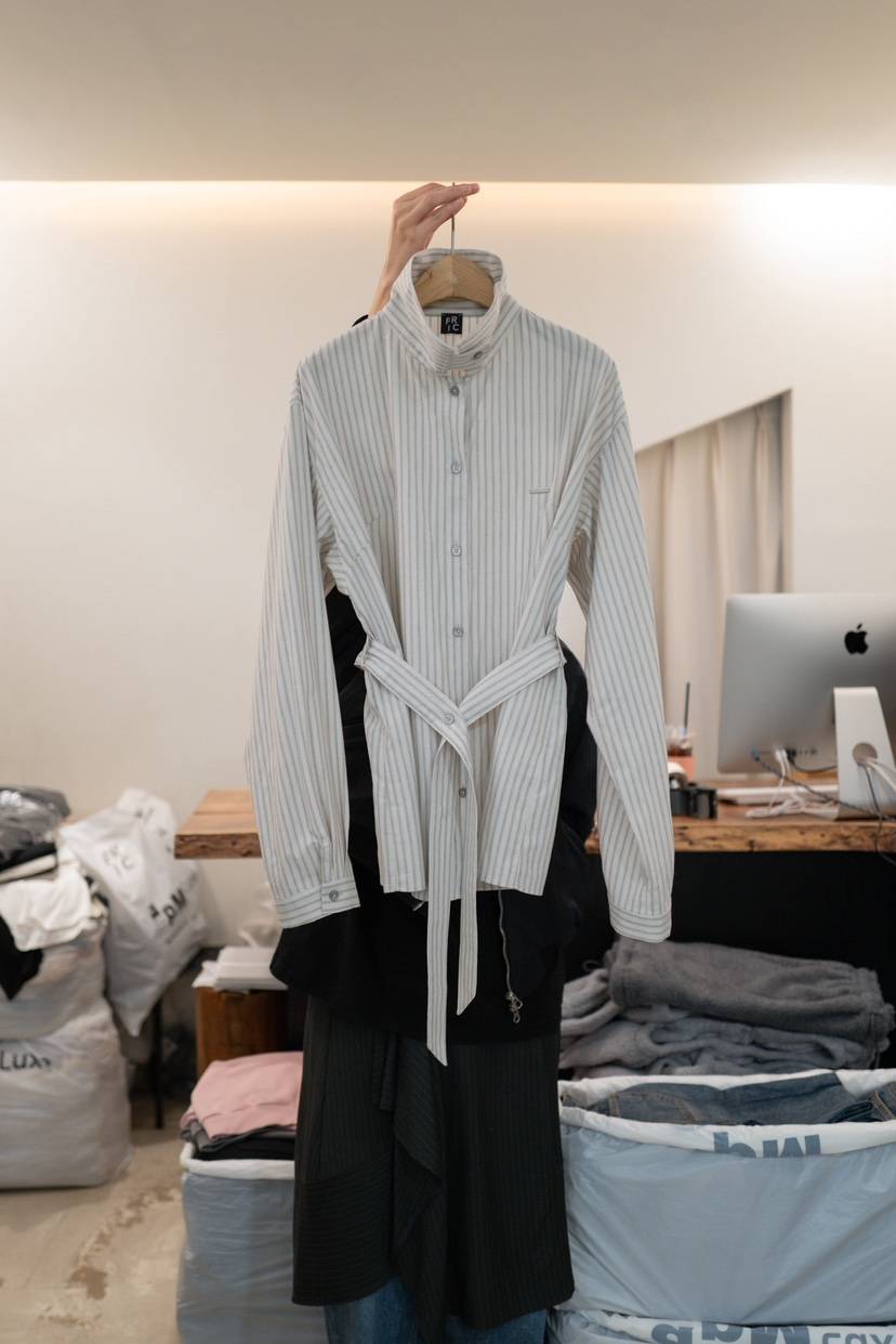 FRIC韓國東大門代購女裝新品推薦休閑時尚襯衫蕾絲衫含腰帶FRIC襯衫/蕾絲衫