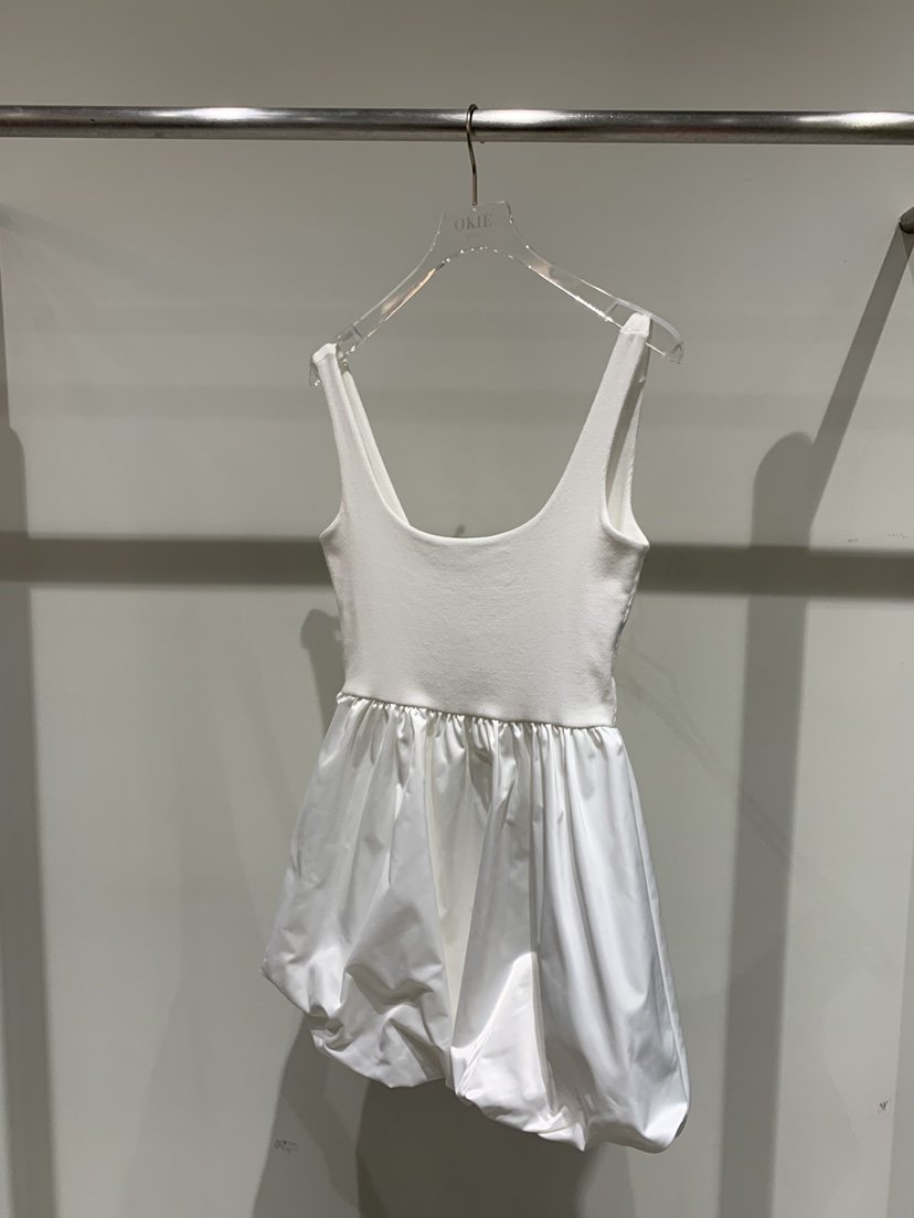 OKIE韓國東大門直郵女裝新品時尚休閑推薦人氣26春夏連衣裙OKIE連衣裙