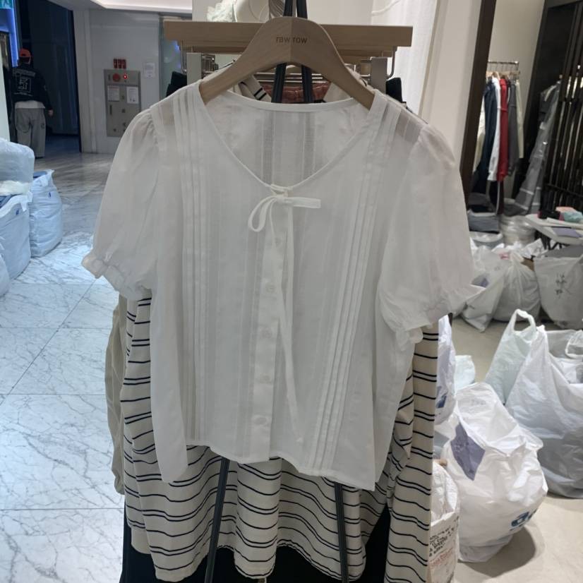 RAWROW韓國東大門代購女裝新款人氣時尚推薦熱賣襯衫蕾絲衫RAWROW襯衫/蕾絲衫