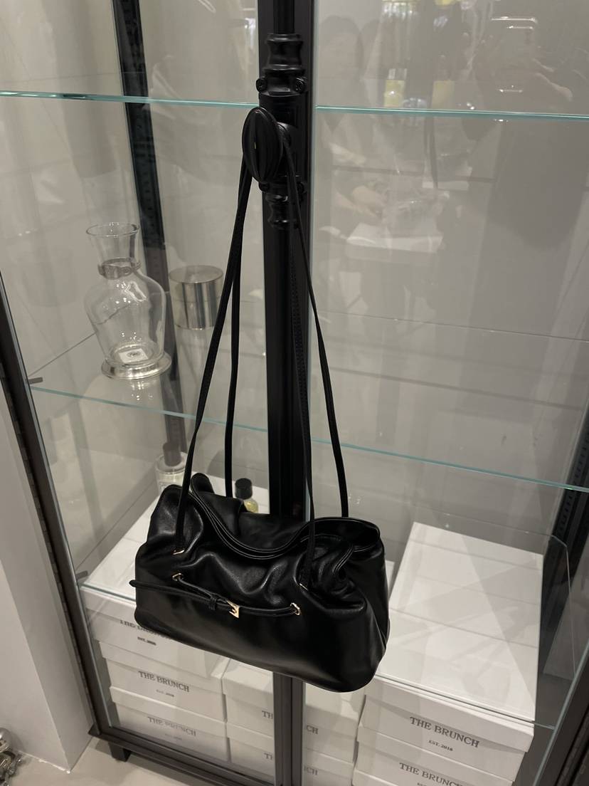 MUCH MORE/JACKPOT韓國東大門直郵女裝新品26春夏單肩斜跨包牛皮MUCH MORE/JACKPOT單肩/斜跨包