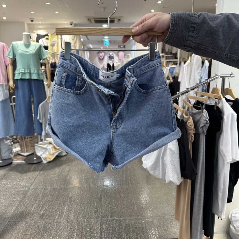 CELINA韓國東大門直郵女裝新款人氣職業熱賣推薦短褲鏤空CELI_NA短褲