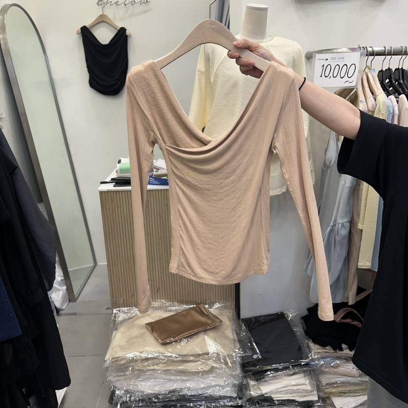 THE LOW韓國東大門代購女裝新品休閑推薦人氣長袖T恤V領THE LOW長袖T恤