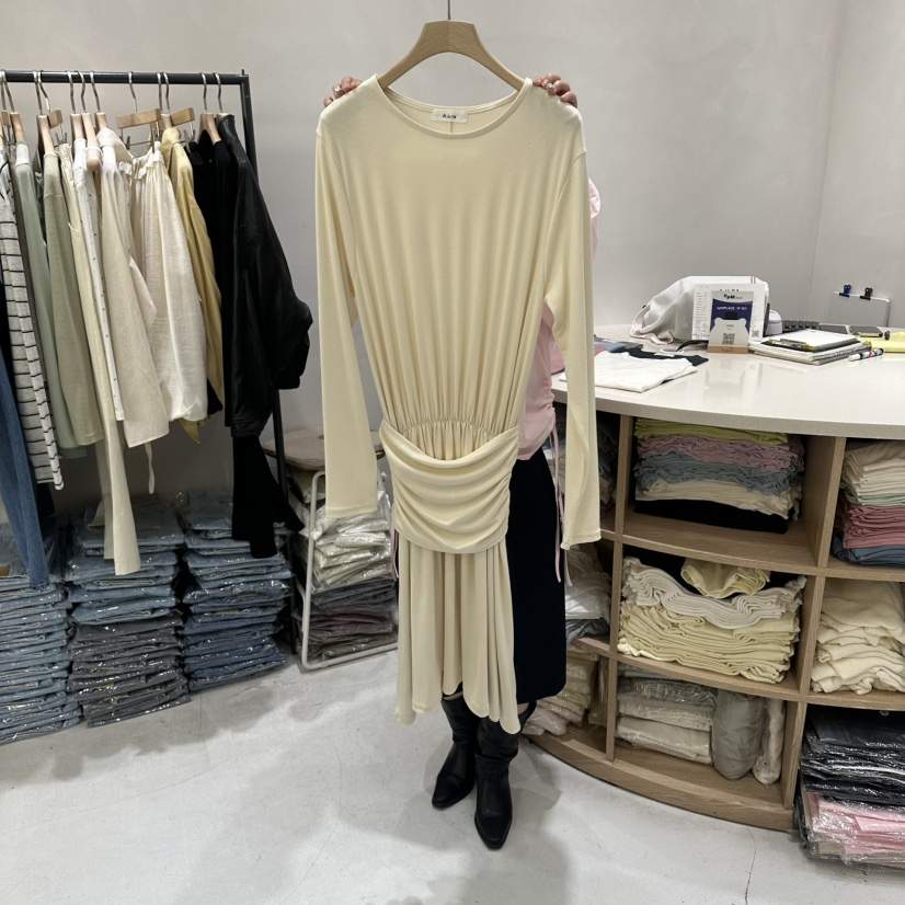 AURA韓國代購女裝新款時尚26春夏人氣熱賣推薦連衣裙褶皺Au ra連衣裙