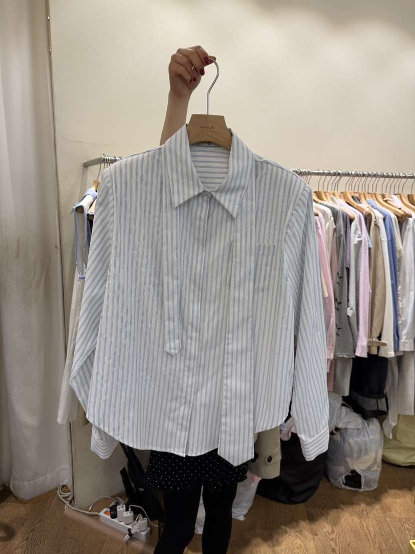 AUVERFIT韓國東大門代購女士新款熱賣休閑推薦襯衫蕾絲衫AUVERFIT襯衫/蕾絲衫