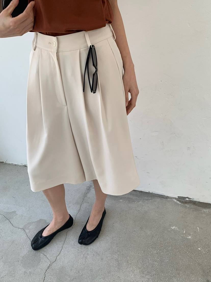 LOVE MY SANTA韓國東大門直郵女士新款人氣職業短褲褶裥Santa/LOVE MY SANTA短褲