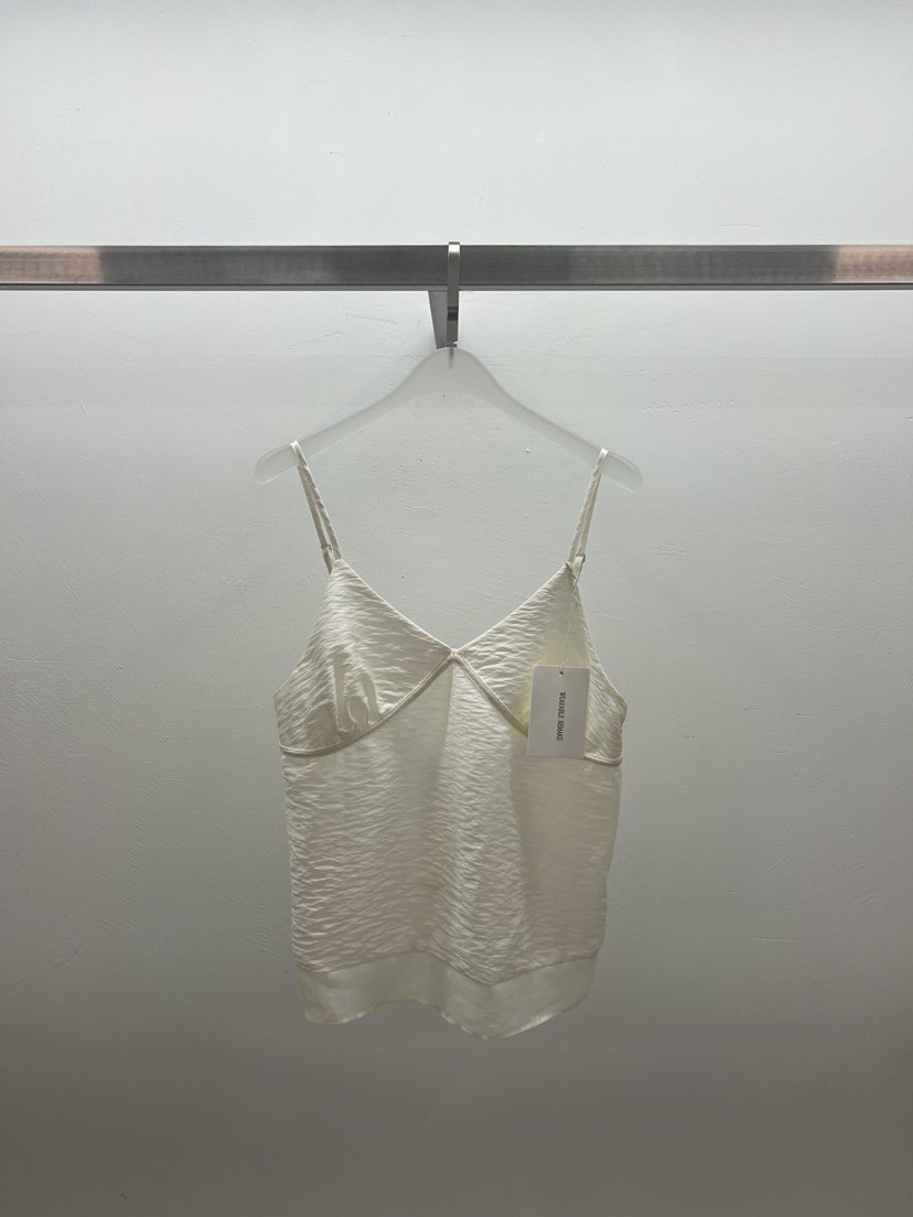 WEARABLE-L韓國直郵女裝新款時尚職業推薦人氣熱賣吊帶背心WEARABLE吊帶/背心