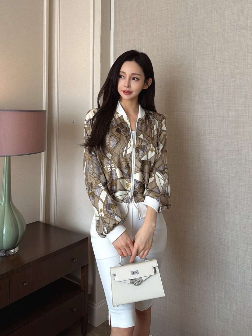 CLOTH韓國東大門代購女士新品人氣26春夏熱賣夾克短款緞面CLOTH夾克