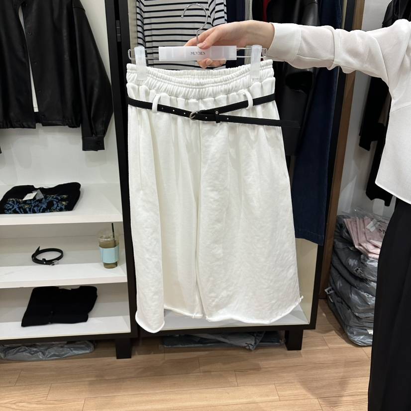 MUYBIEN韓國東大門代購女士新品職業推薦人氣短褲不含腰帶MUYBIEN短褲