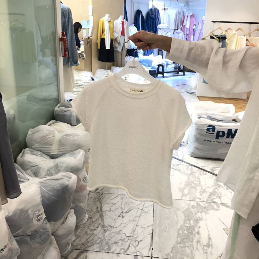 ALMOND韓國東大門直郵女裝新款時尚推薦熱賣26春夏T恤亞麻針織ALMONDT恤