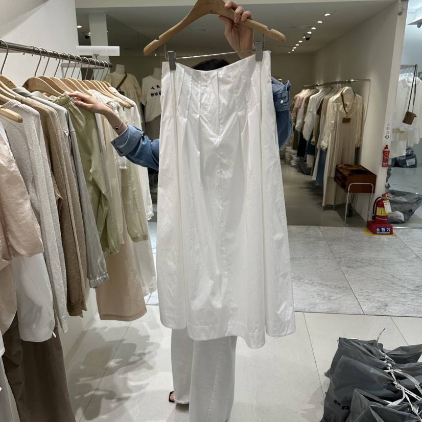 BLUEI-D/N SHARP韓國東大門直郵女裝新品時尚26春夏長裙Blue i-d/N SHARP長裙