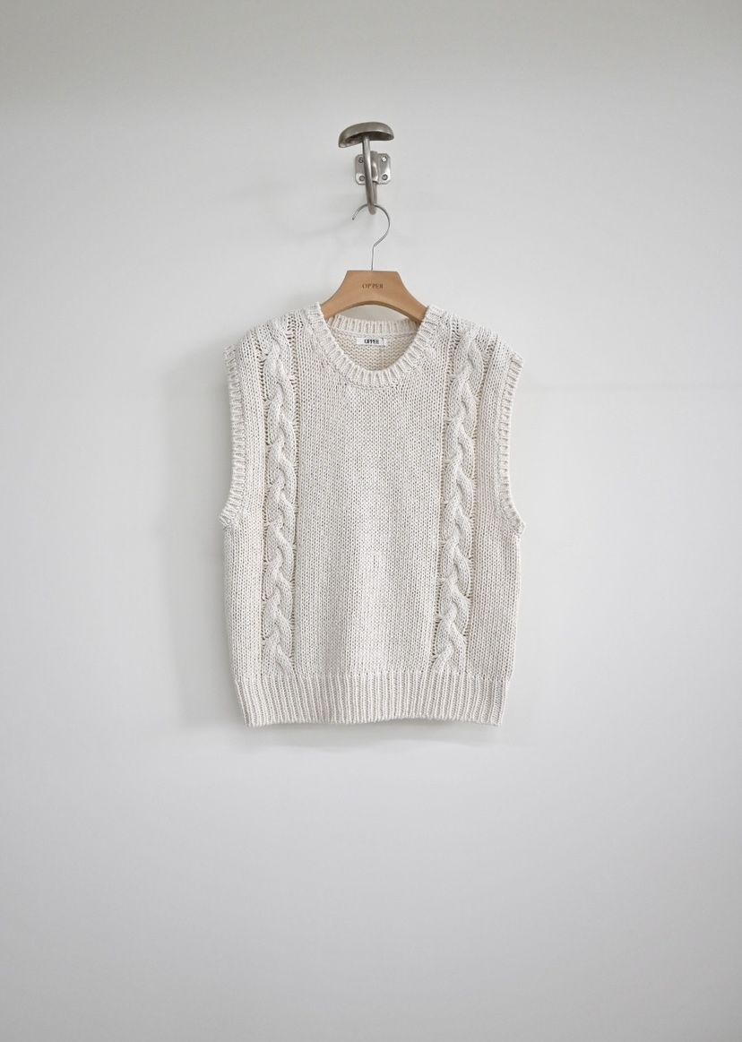 OP PER韓國代購女裝新款26春夏時尚職業推薦休閑吊帶背心OPPER-simplebeige吊帶/背心