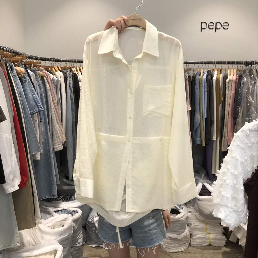 ALMOND PEPE韓國東大門直郵女裝新款熱賣襯衫蕾絲衫不含項鏈ALMOND PEPE襯衫/蕾絲衫