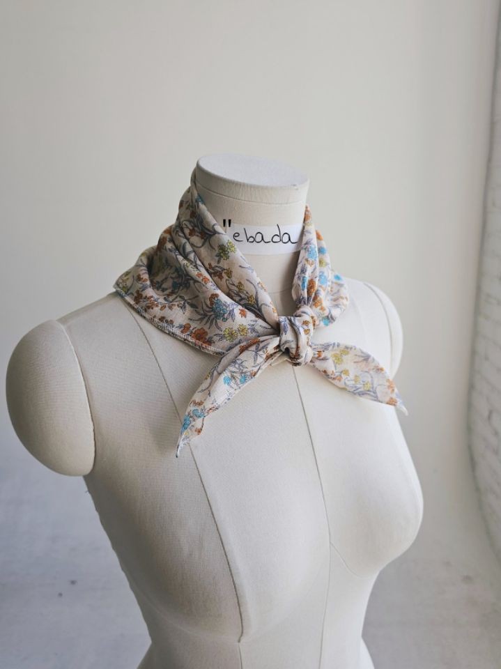 EBADA東大門直郵女裝新品26春夏推薦人氣真品職業圍巾披肩EBADA圍巾/披肩