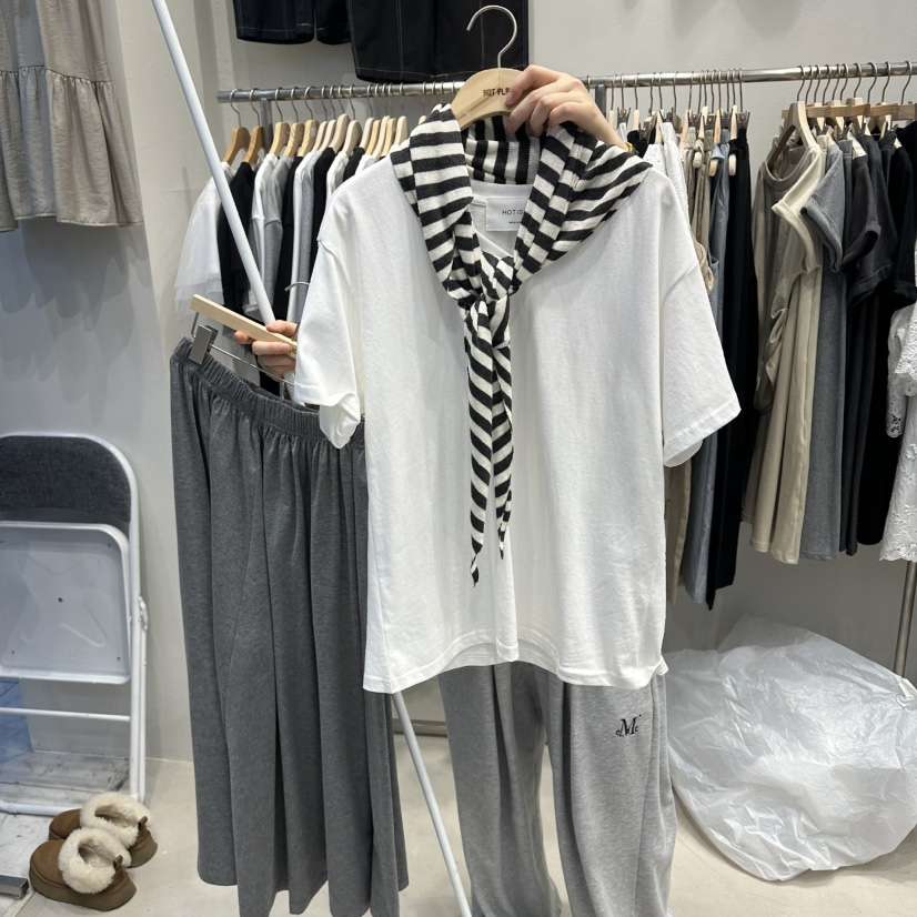 HOT PLACE/DREAM GIRIS/HOT ISSUE東大門代購女士新款26春夏套裝含圍巾套裝HOT PLACE/DREAM GIRIS/HOT ISSUE套裝