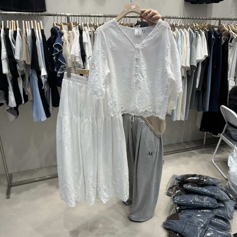 HOT PLACE/DREAM GIRIS/HOT ISSUE東大門實拍女士新款推薦套裝套裝開衫鏤空HOT PLACE/DREAM GIRIS/HOT ISSUE套裝