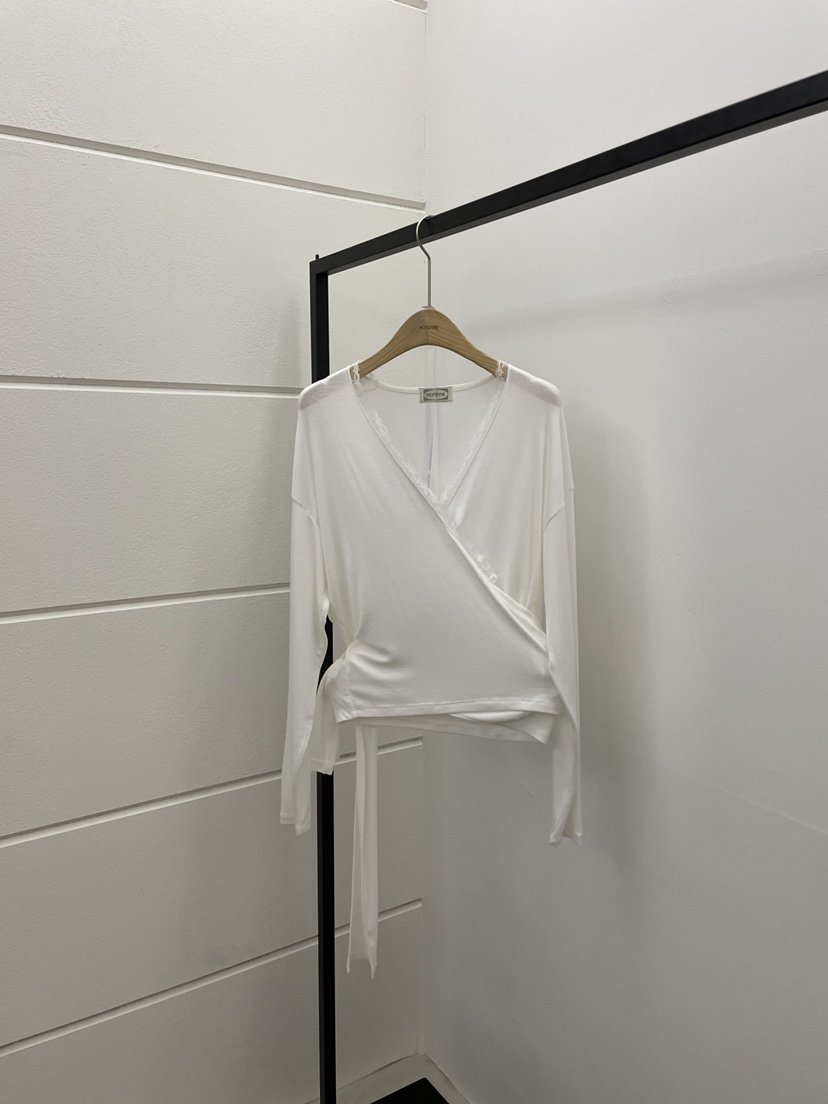 MOVENNE東大門代購女裝新品人氣真品時尚職業推薦長袖T恤MOVENNE長袖T恤