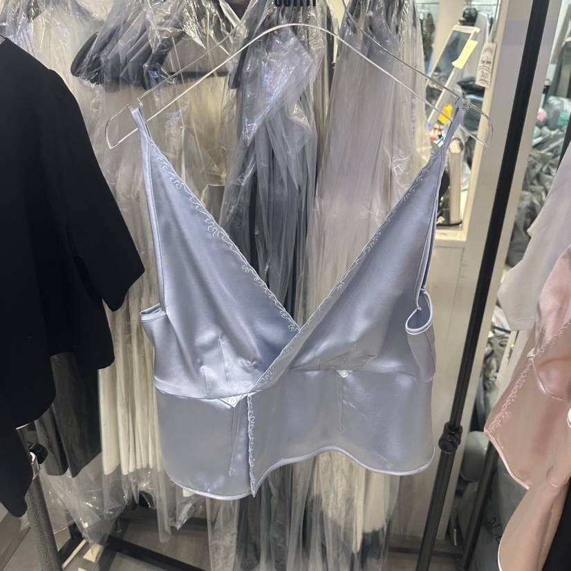 OUTFIT韓國直郵實拍女裝新品26春夏推薦人氣職業吊帶背心OUTFIT吊帶/背心
