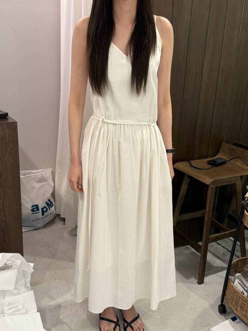 LEGACY韓國直郵女士新品推薦職業休閑人氣時尚26春夏連衣裙V領LEGACY連衣裙