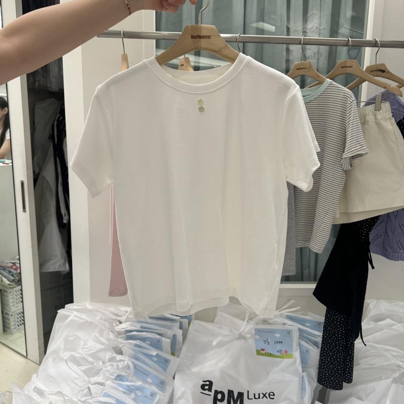 OURMOMENT韓國直郵女士新品推薦26春夏休閑熱賣職業人氣T恤OURMOMENTT恤